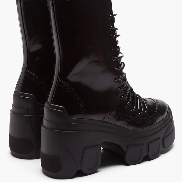 **Simone Rocha - New -Track sole lace-up, black patent-leather brogue boots - Picture 4 of 8